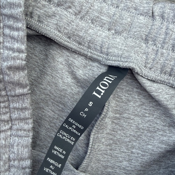 VUORI Halo Essential Wideleg Pant pale grey heather size small nwt - Picture 5 of 5